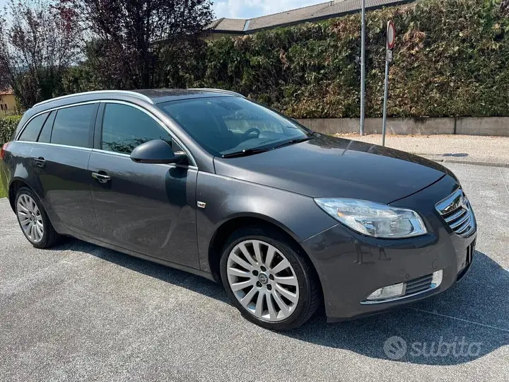 Opel Insignia 2011 photo 2