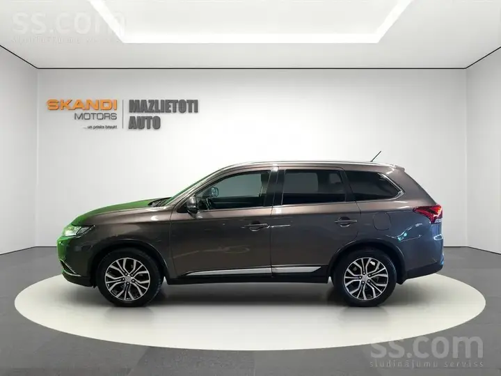Mitsubishi Outlander 2016 photo 3
