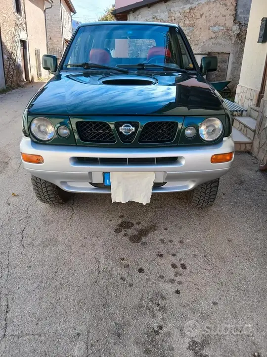 Nissan Terrano 1999 photo 2