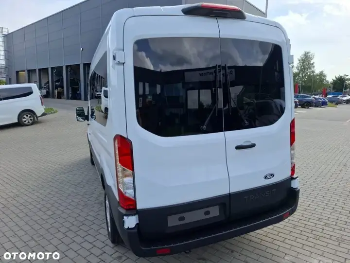 Ford Transit 2026 photo 4
