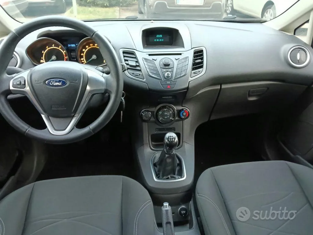 Ford Fiesta 2013 photo 5