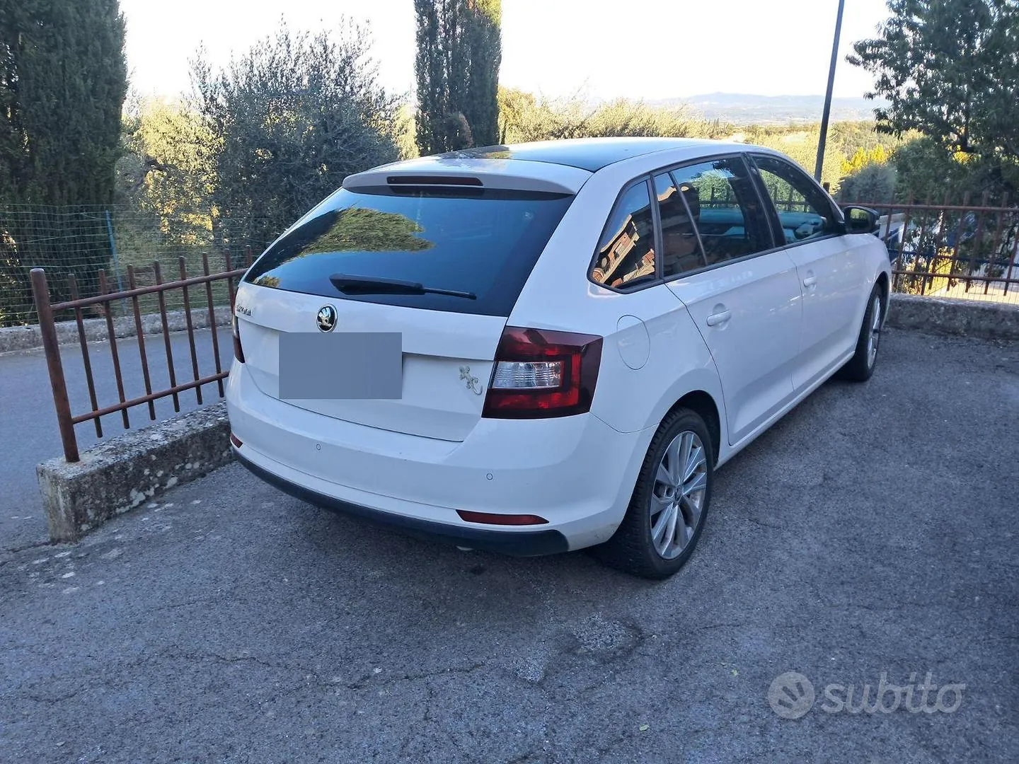 Skoda Rapid Spaceback 2018 photo 2