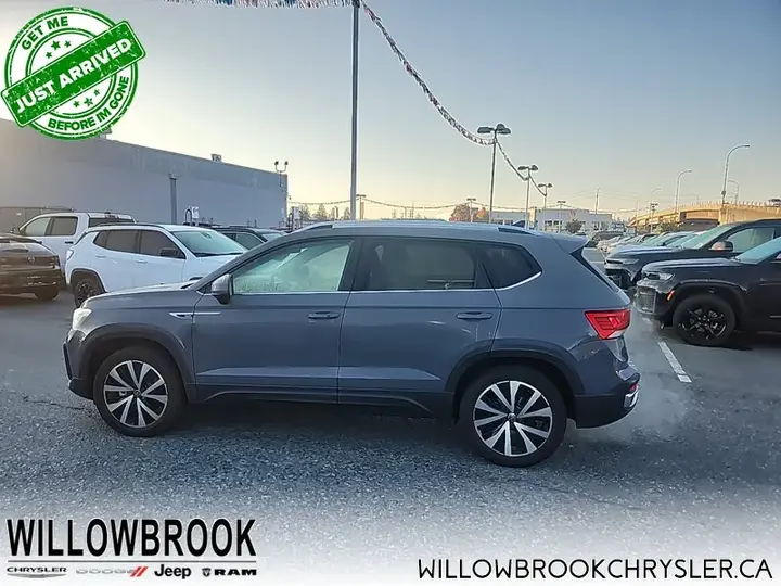Volkswagen Taos 2023 photo 4