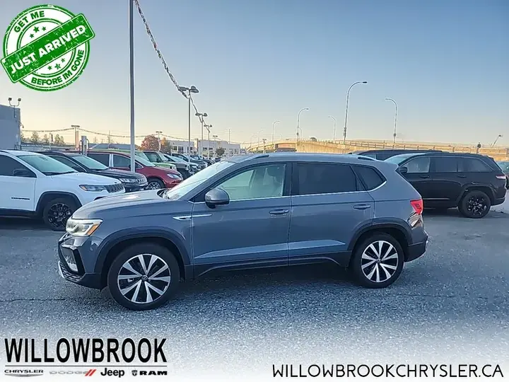 Volkswagen Taos 2023 photo 3