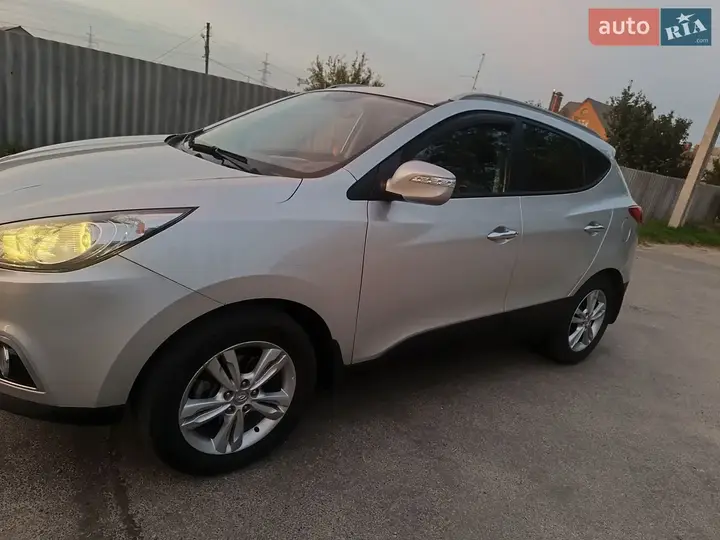 Hyundai Ix35 2011 photo 4