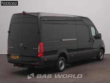 Mercedes-Benz Sprinter 2023 photo 2