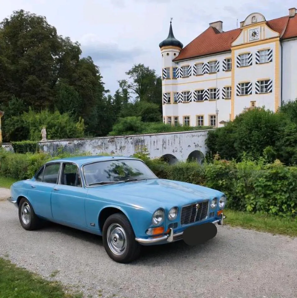 Jaguar Xj6