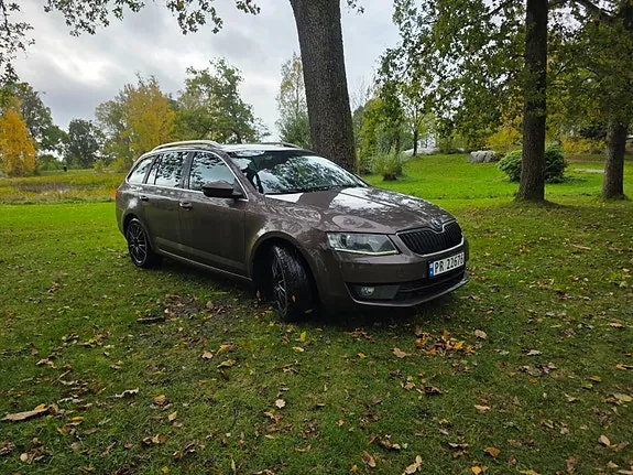 Skoda Octavia 2014 photo 3
