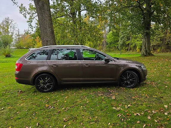 Skoda Octavia 2014 photo 4