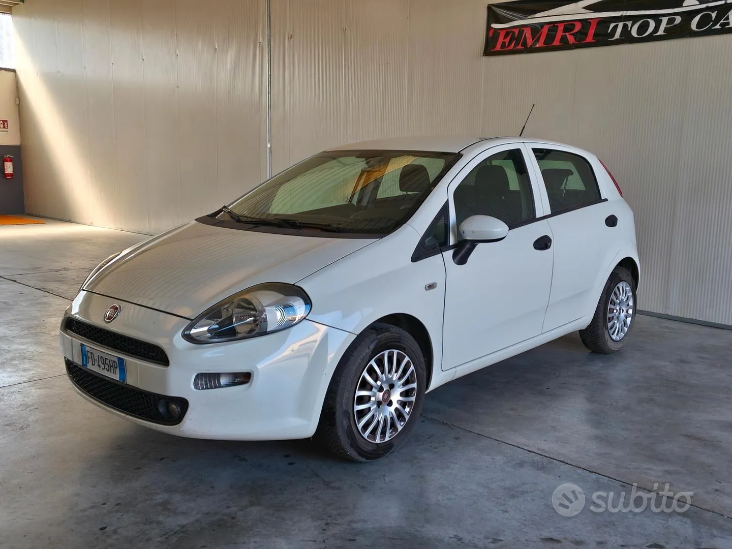 Fiat Grande Punto 2016 photo 5