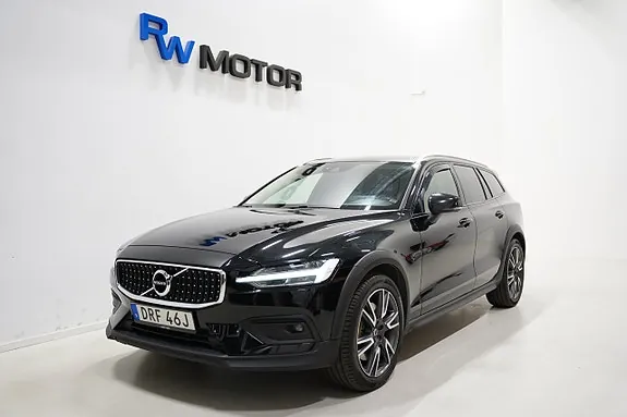 Volvo V60 Cross Country 2019 photo 2