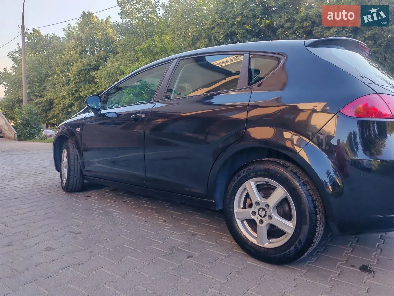 Seat Leon 2011 photo 4