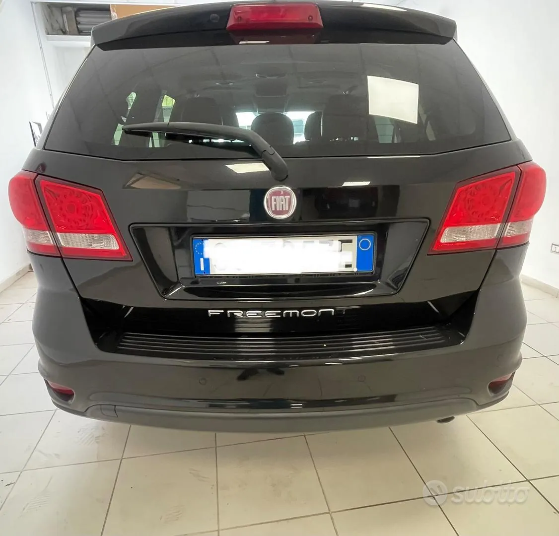 Fiat Freemont 2012 photo 4