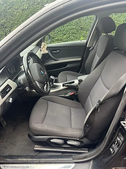 BMW 316I 2010 photo 4