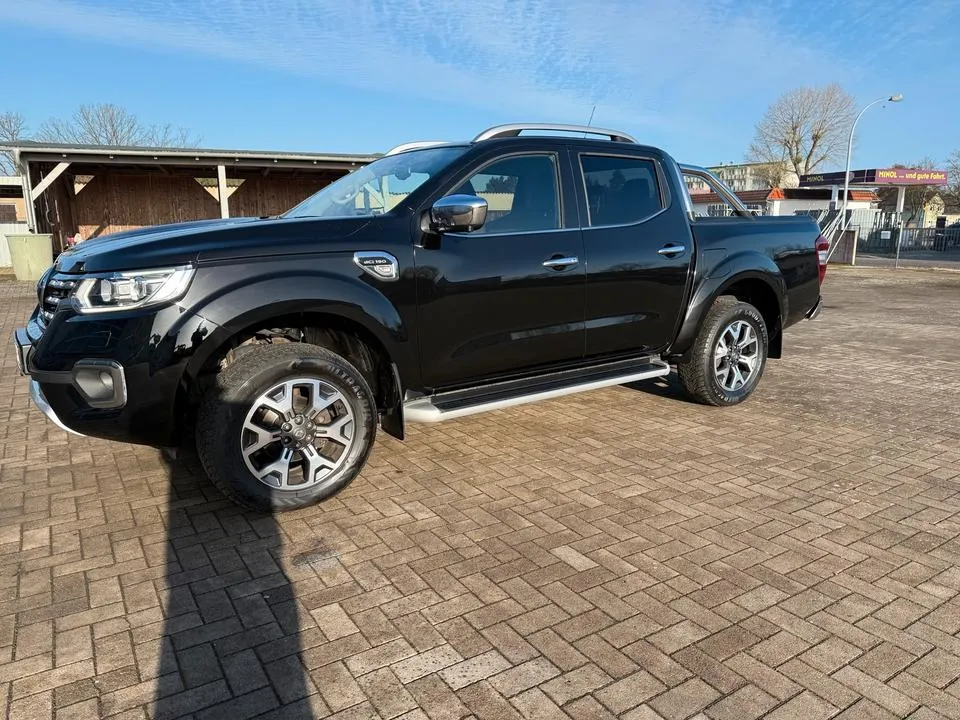 Renault Alaskan