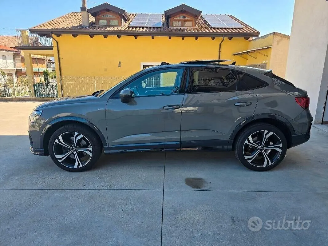 Audi Q3 2023 photo 3