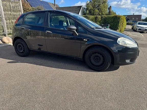 Fiat Punto 2006 photo 2
