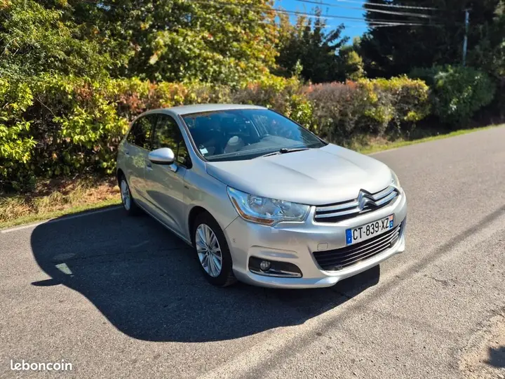 Citroen C4 2013 photo 2