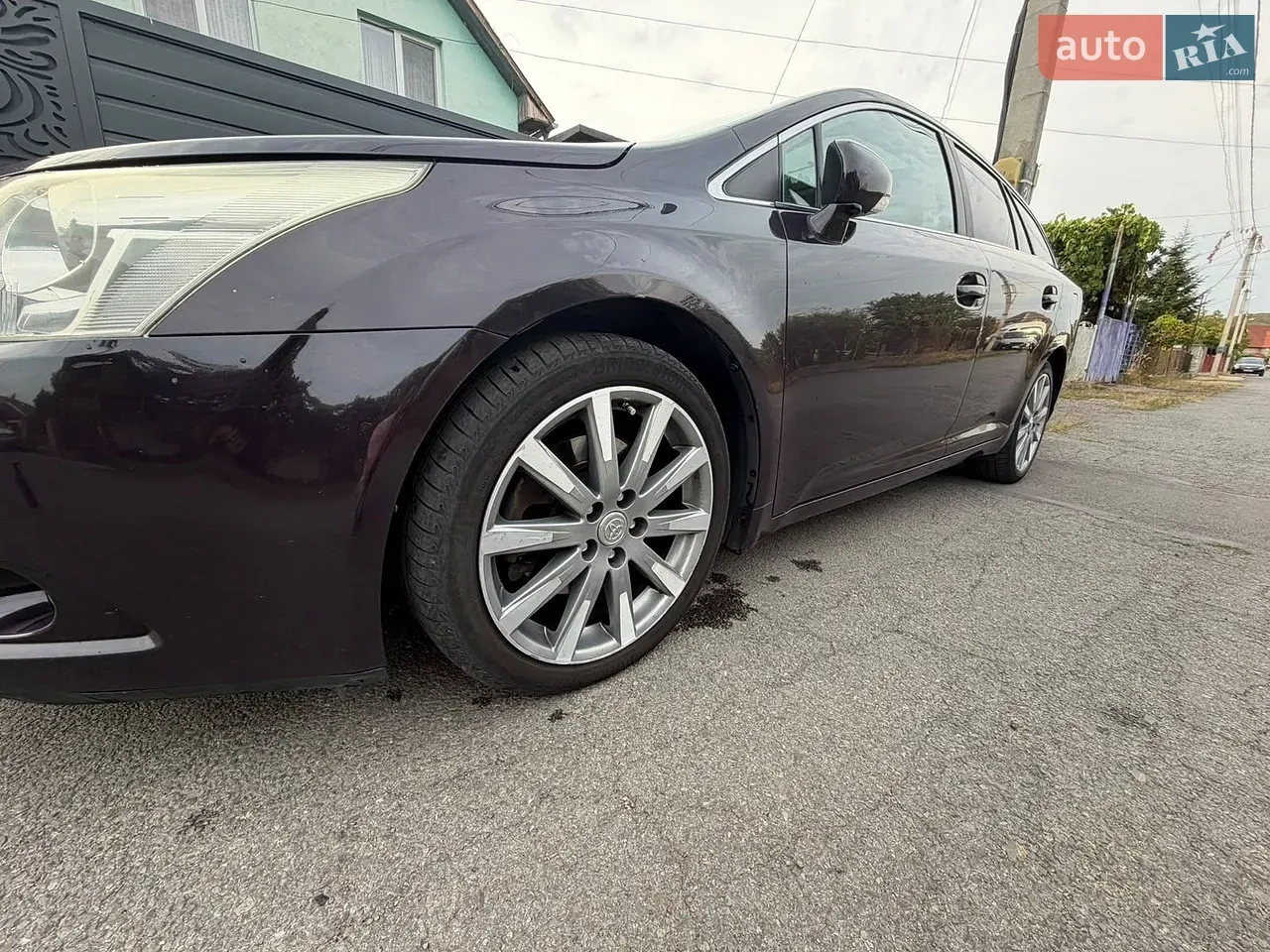 Toyota Avensis 2010 photo 3