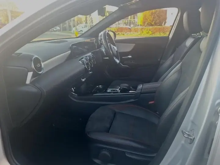 Mercedes-Benz A-Class 2019 photo 5