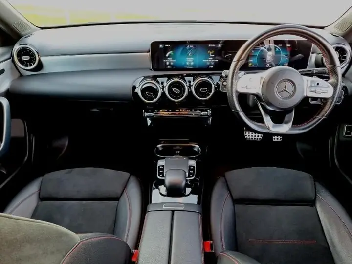 Mercedes-Benz A-Class 2019 photo 3