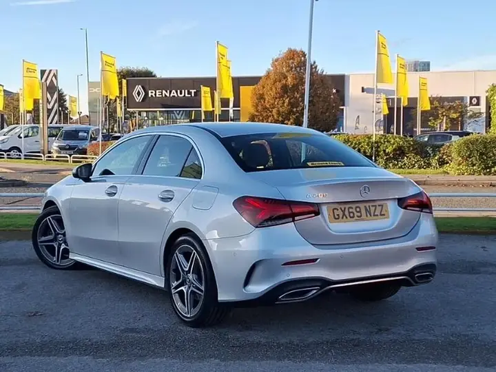 Mercedes-Benz A-Class 2019 photo 2