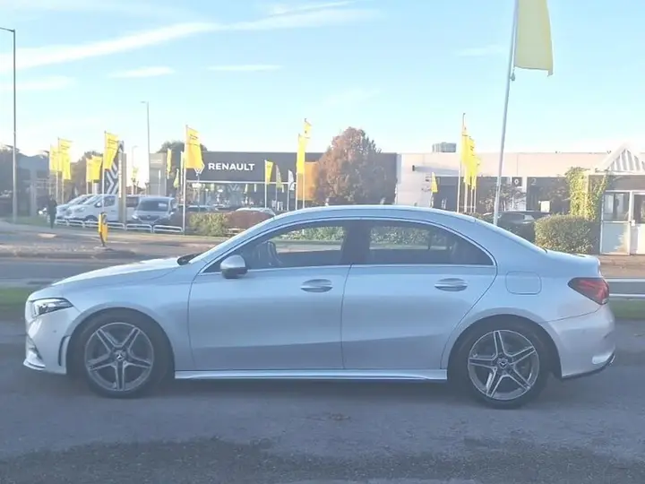 Mercedes-Benz A-Class 2019 photo 4