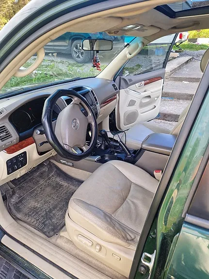 Toyota Land Cruiser 2004 photo 5