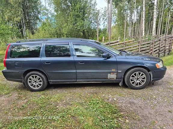 Volvo V70 2005 photo 2