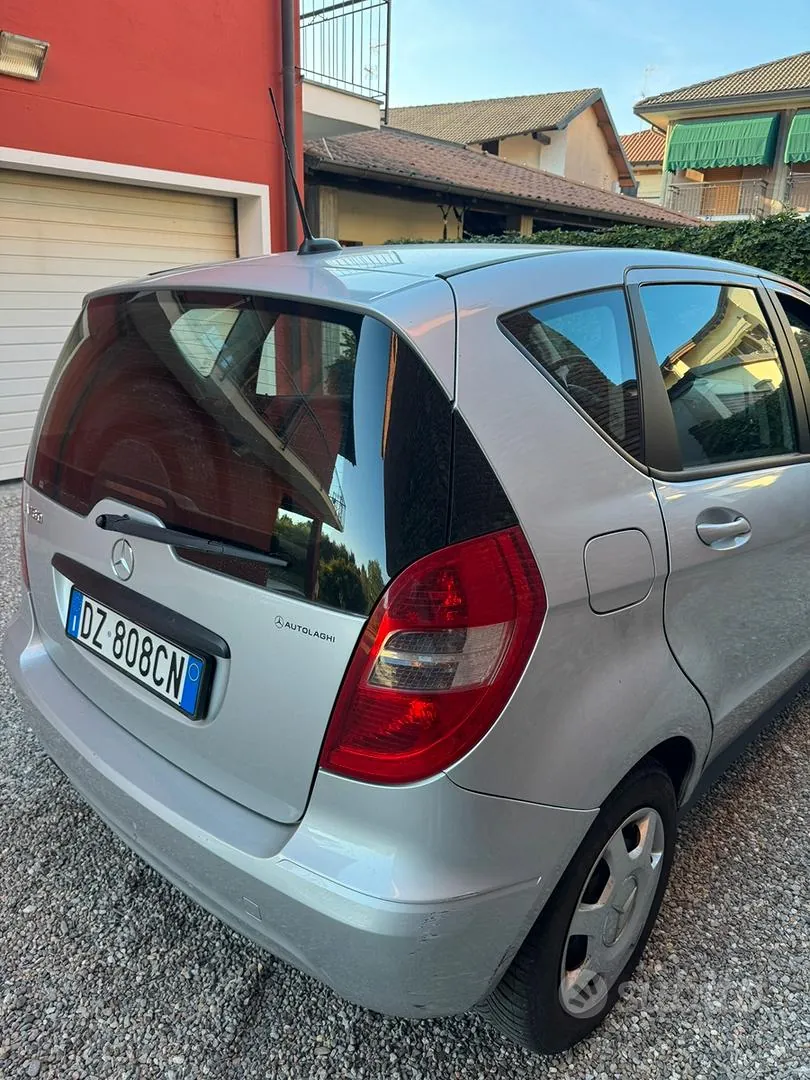 Mercedes-Benz A-Class 2009 photo 3