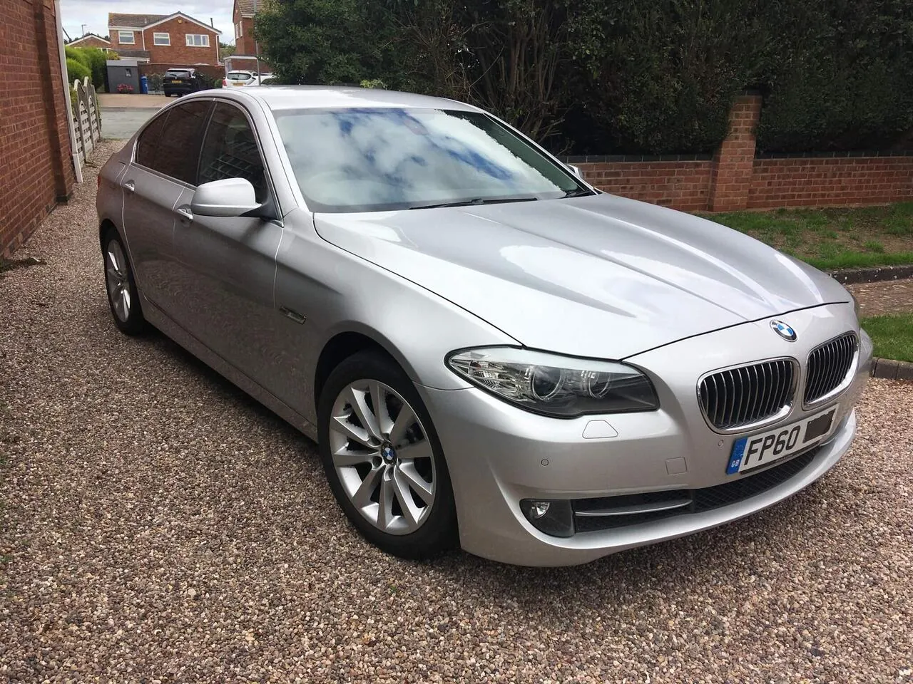 BMW 5 Series 2010 photo 4