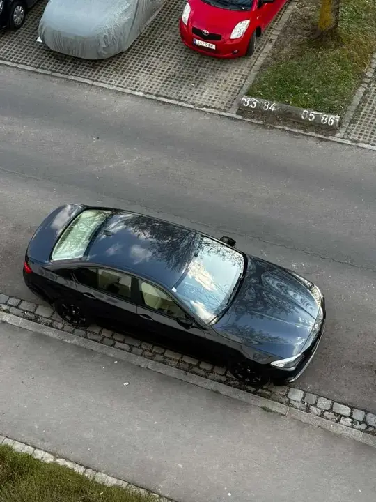 BMW 5 Series 2010 photo 3