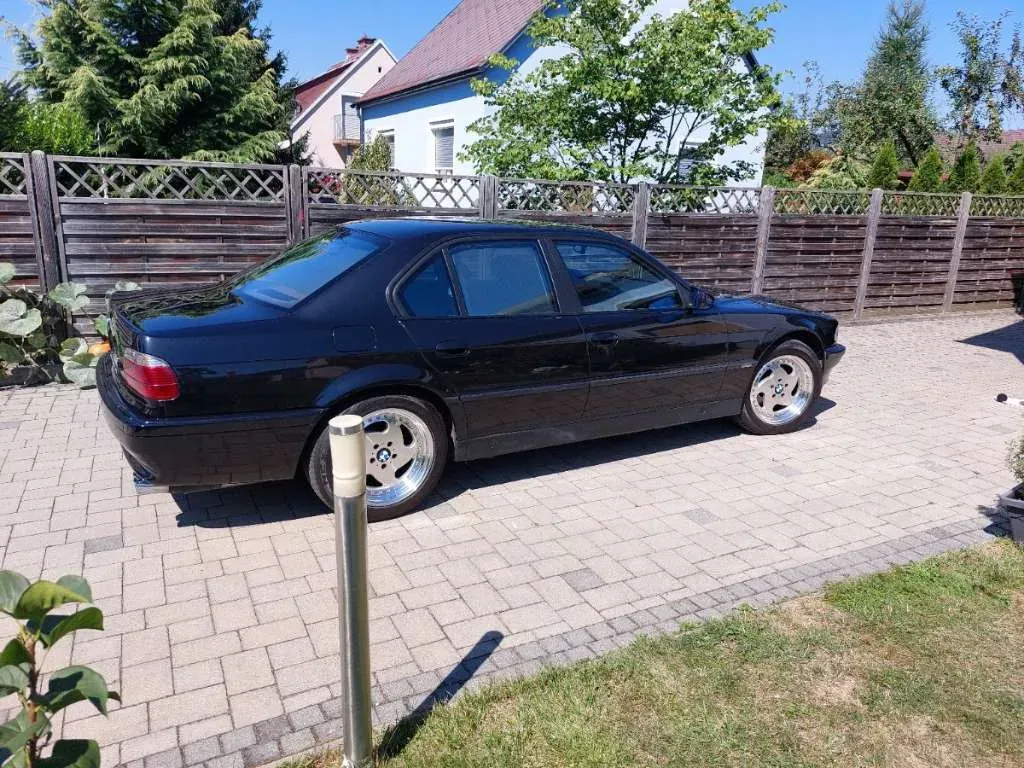 BMW 7 Series 1997 photo 2