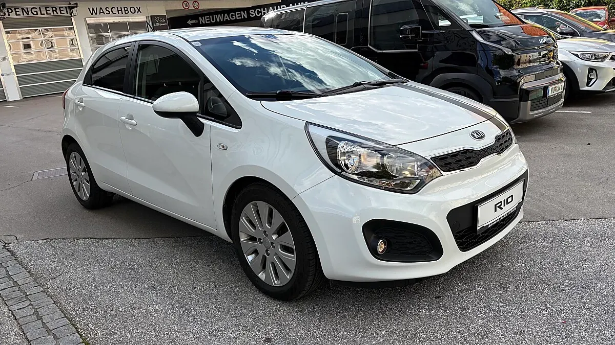 Kia Rio 2015 photo 2