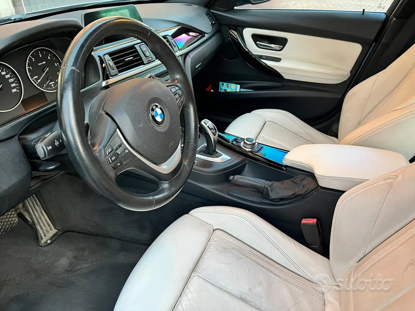 BMW 320D Touring 2013 photo 5