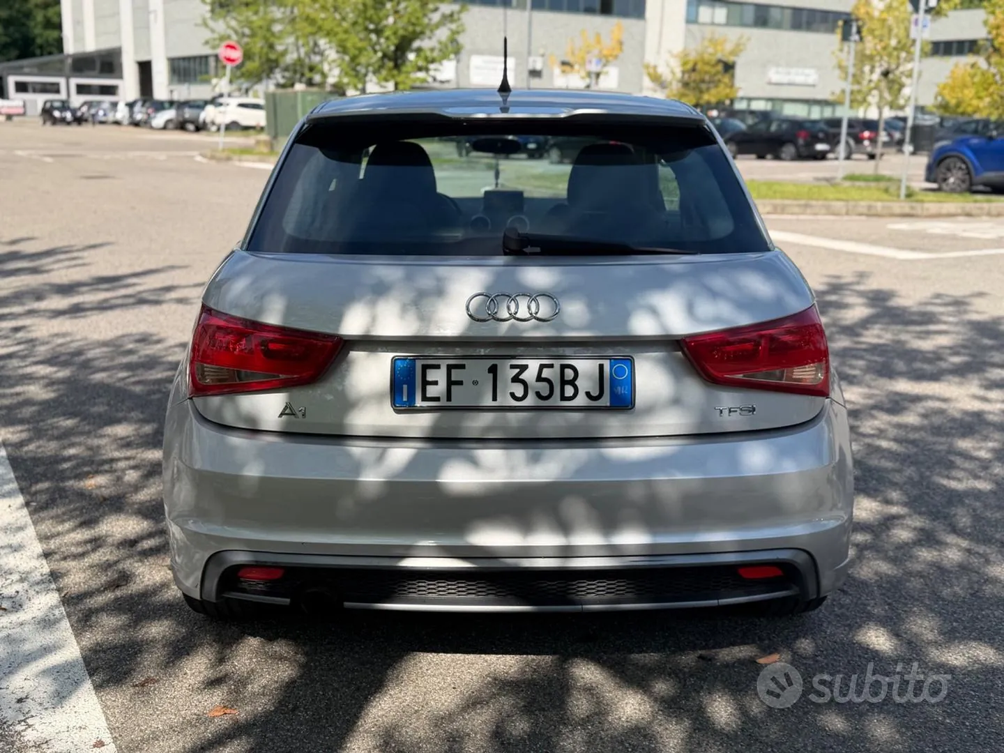 Audi A1 2010 photo 5