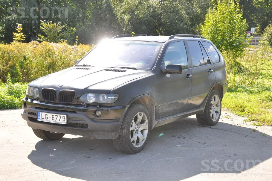 BMW X5 2001 photo 2