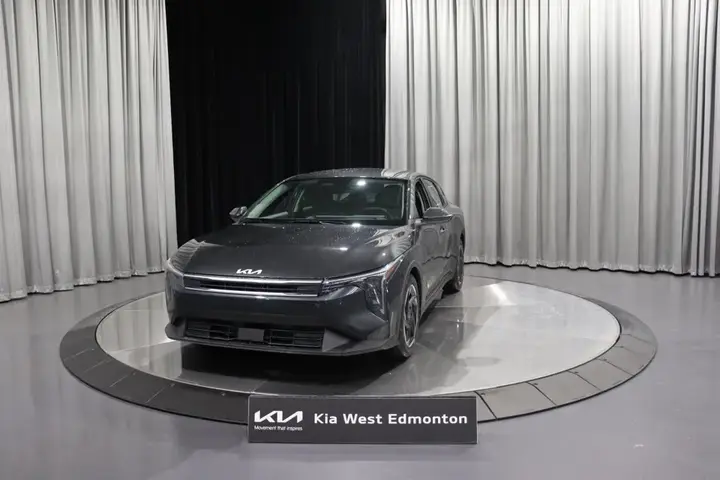 Kia K4 2025 photo 2