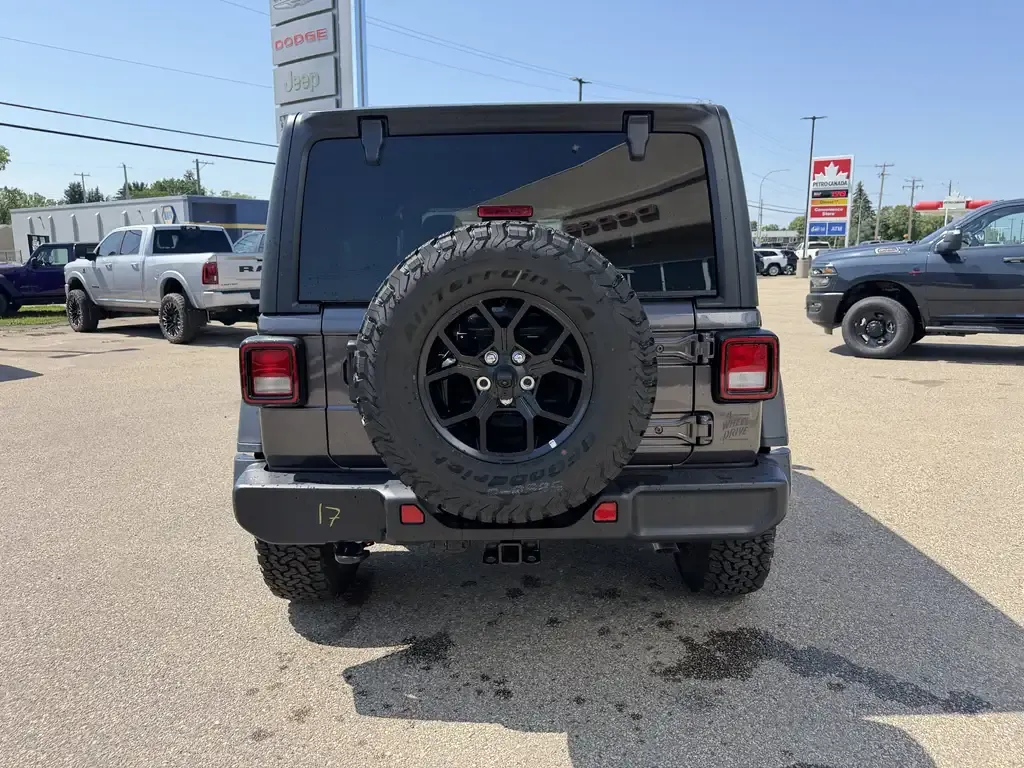 Jeep Wrangler 2026 photo 5