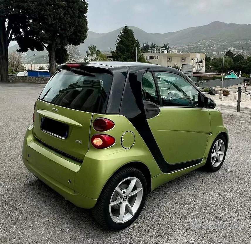 Smart Fortwo 2011 photo 5