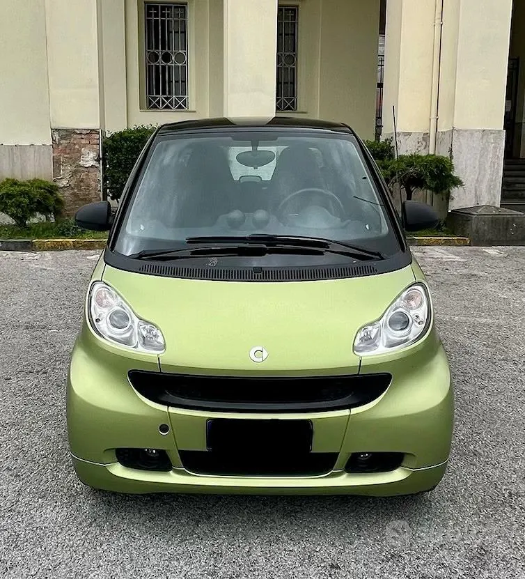 Smart Fortwo 2011 photo 3
