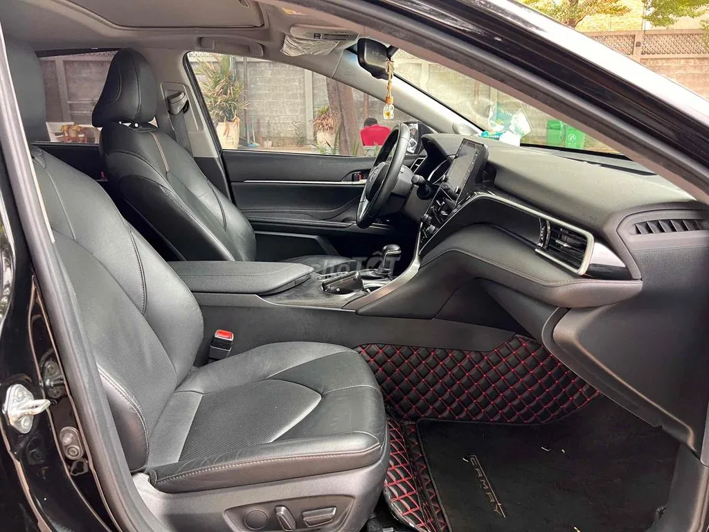 Toyota Camry 2022 photo 5