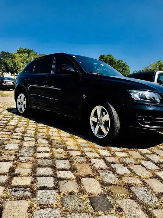 Audi Q5 2010 photo 3