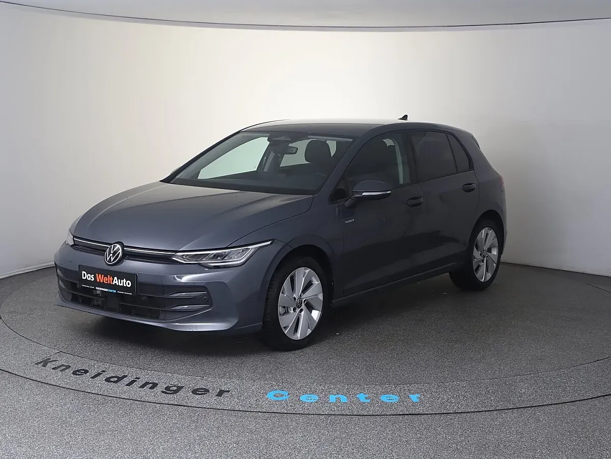 Volkswagen Golf 2026 photo 2