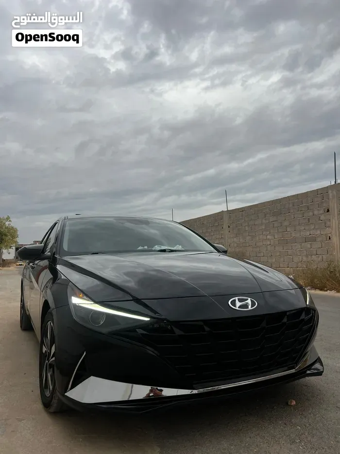 Hyundai Elantra 2022 photo 3