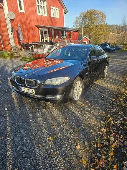 BMW 520D 2012 photo 2