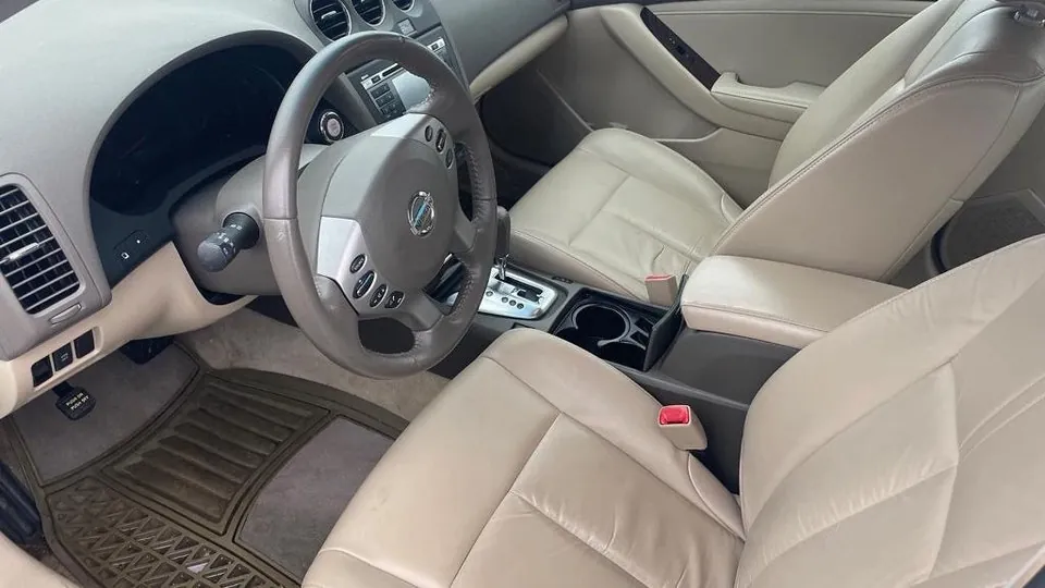 Nissan Altima 2010 photo 3