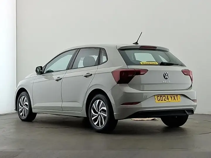 Volkswagen Polo 2024 photo 2