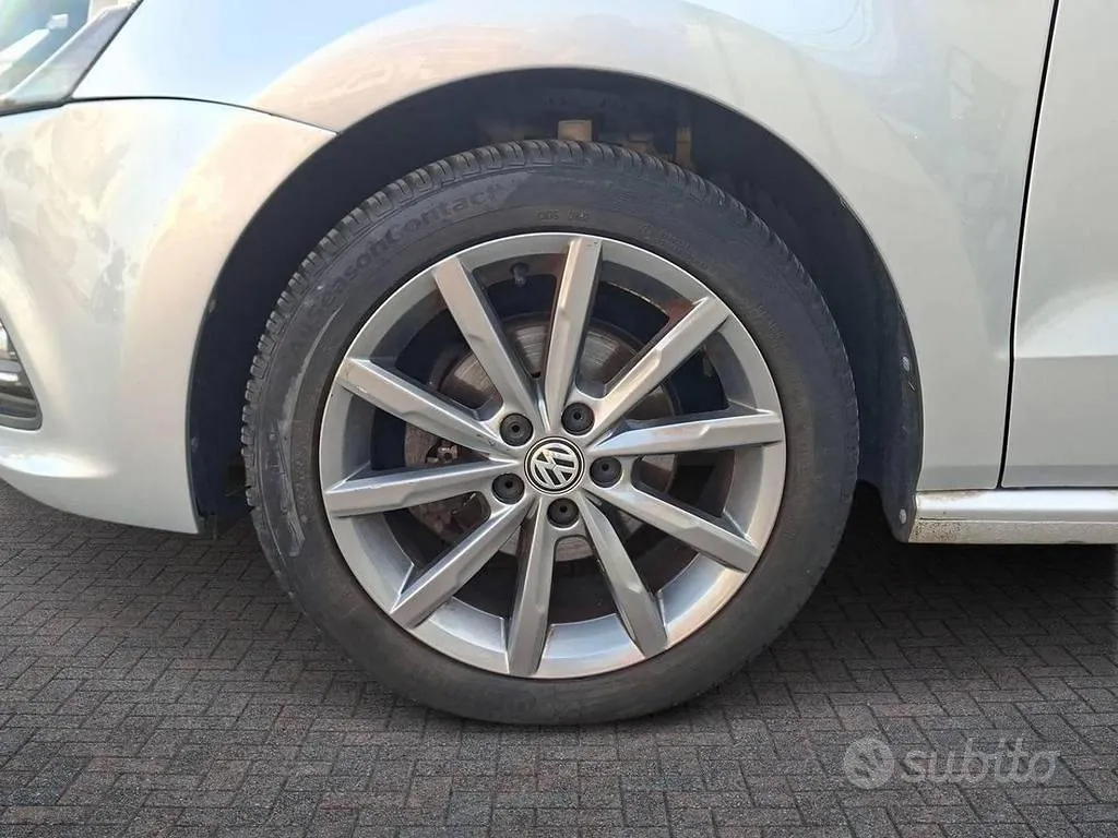 Volkswagen Polo 2015 photo 5