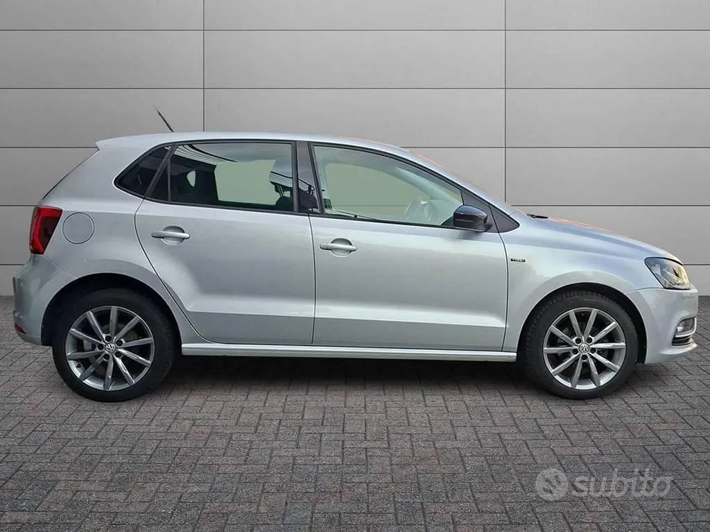 Volkswagen Polo 2015 photo 3